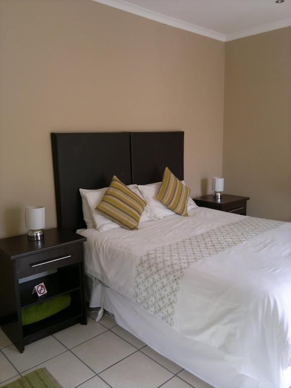 Oasis Shanti Backpackers Oudtshoorn Pokoj fotografie